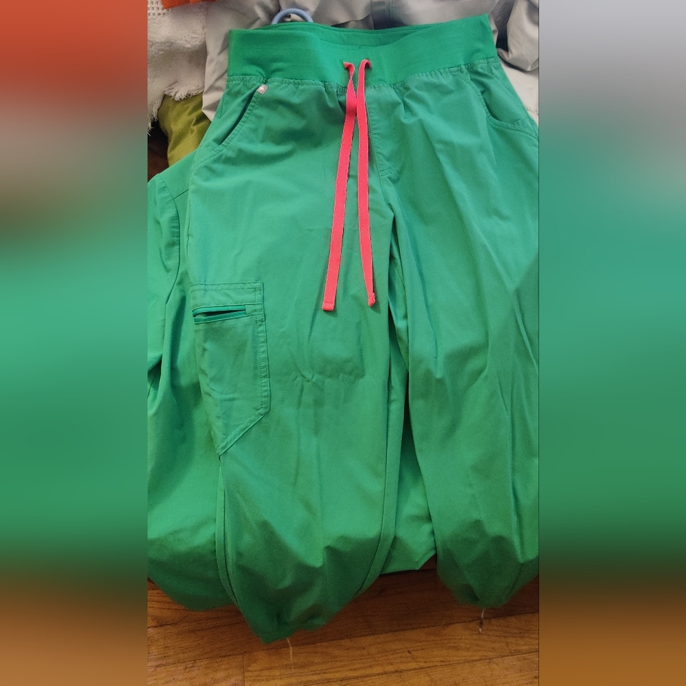 COPY - Safety Green Figs MP Joggers Zamora New Women's never worn